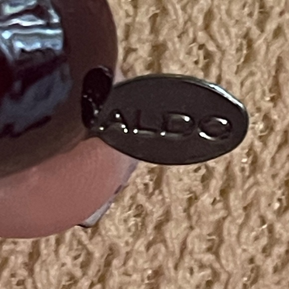 Signed ALDO Long Flapper Style Black AB Crystal & Gun Metal Chain - Picture 8 of 10